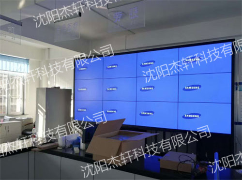 �����ڼҷ�������������ػ�3*4ƴ����Ŀ