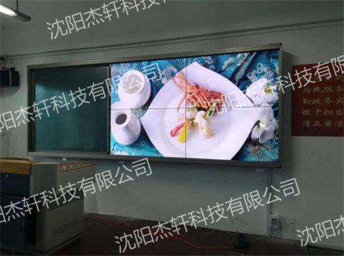 ��˳�г�ί��У��������ѵ��2*2��Ŀ