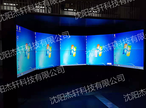 ��«��ĳ���ӻ���55��3.5mm ƴ����Ŀ