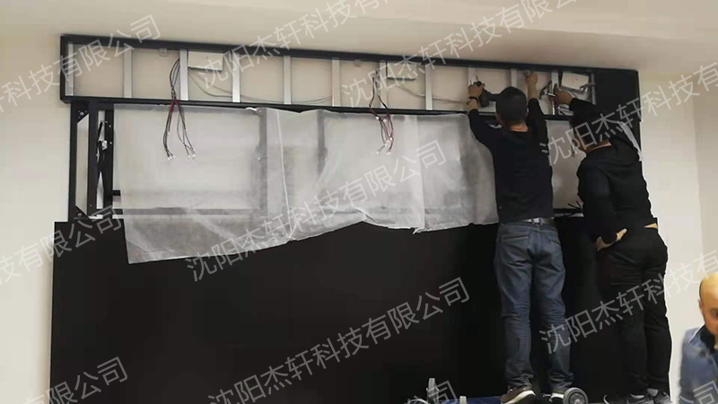 ���̰���